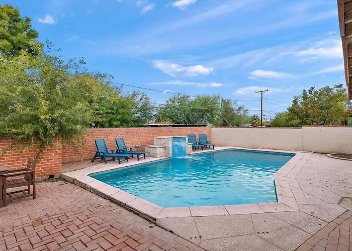 Villa Sip And Swim Heated Pool Hot Tub Games Hosted By Relaxtay *